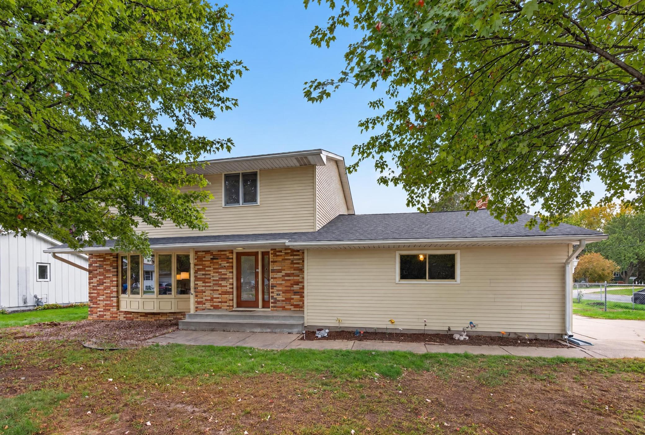 Property photo for 162 Emerson Avenue W, West Saint Paul, MN 55118