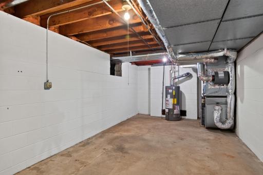 162 Emerson Avenue W, West Saint Paul, MN 55118