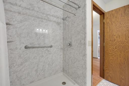 999 41st Avenue NE, 307, Minneapolis, MN 55421
