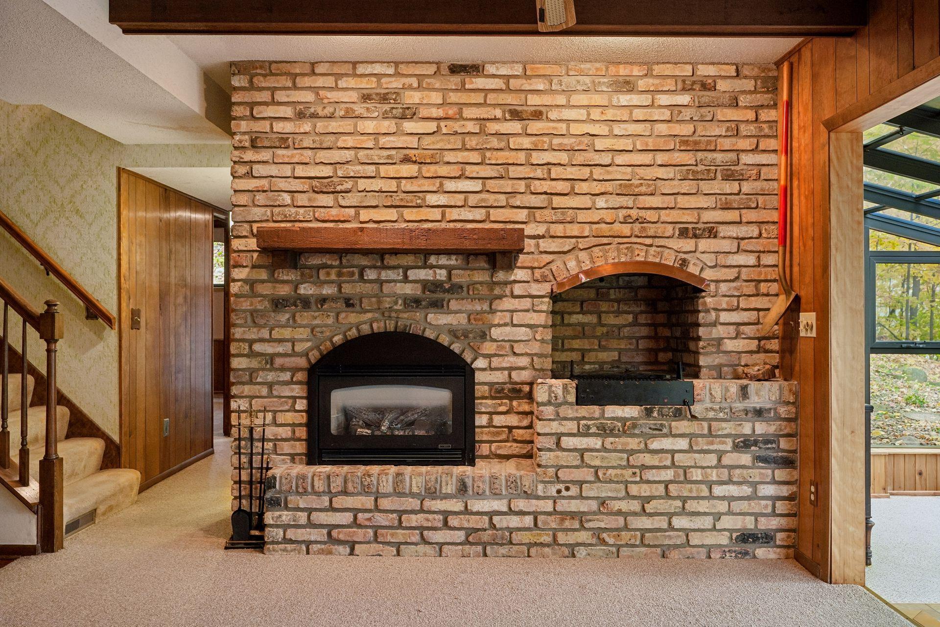 Electric Fireplace and Indoor Grill