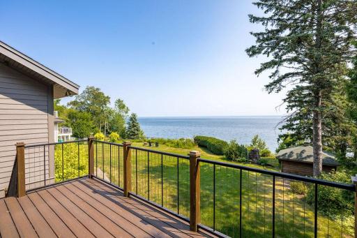 5220 London Road, Duluth, MN 55804