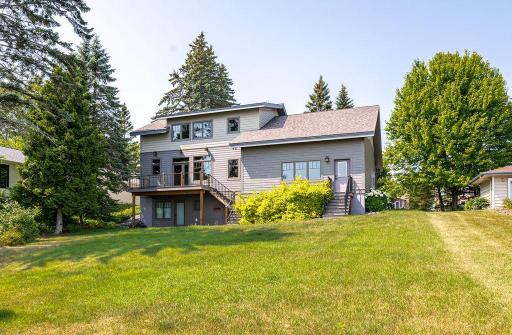 5220 London Road, Duluth, MN 55804