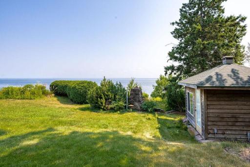 5220 London Road, Duluth, MN 55804