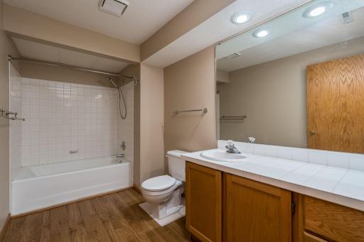 104 Wadsworth Drive, Mankato, MN 56001