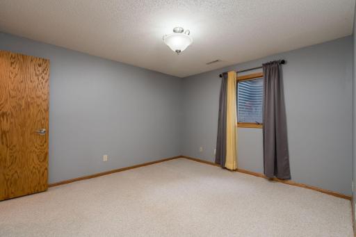 104 Wadsworth Drive, Mankato, MN 56001