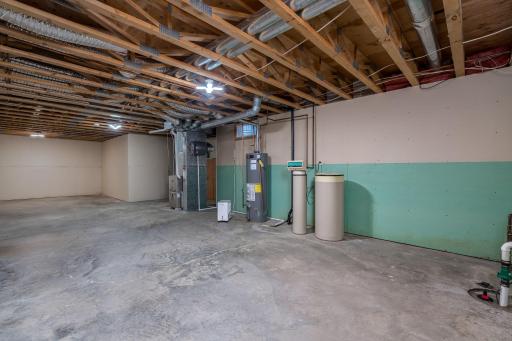 104 Wadsworth Drive, Mankato, MN 56001
