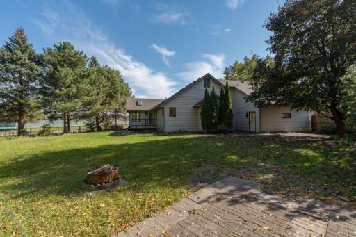 104 Wadsworth Drive, Mankato, MN 56001