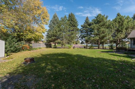 104 Wadsworth Drive, Mankato, MN 56001