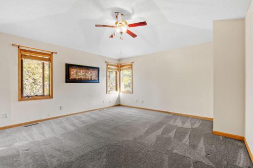 8441 W Lake Drive, Chanhassen, MN 55317