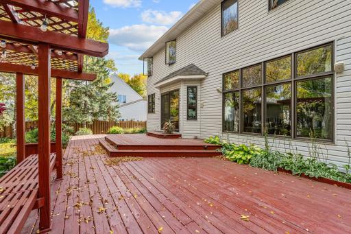 8441 W Lake Drive, Chanhassen, MN 55317