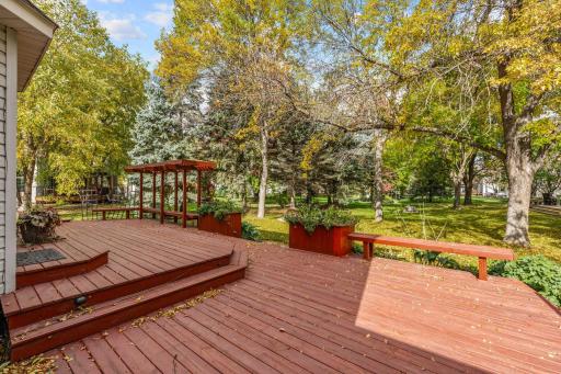 8441 W Lake Drive, Chanhassen, MN 55317