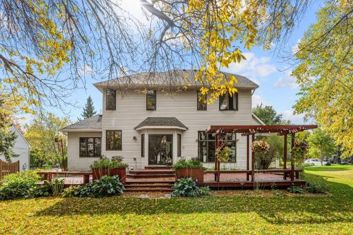 8441 W Lake Drive, Chanhassen, MN 55317