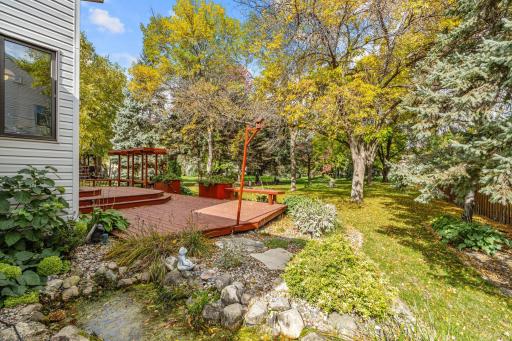 8441 W Lake Drive, Chanhassen, MN 55317