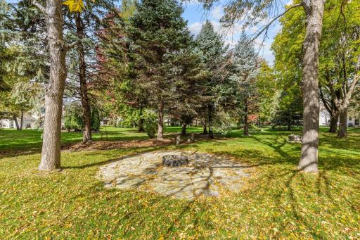 8441 W Lake Drive, Chanhassen, MN 55317