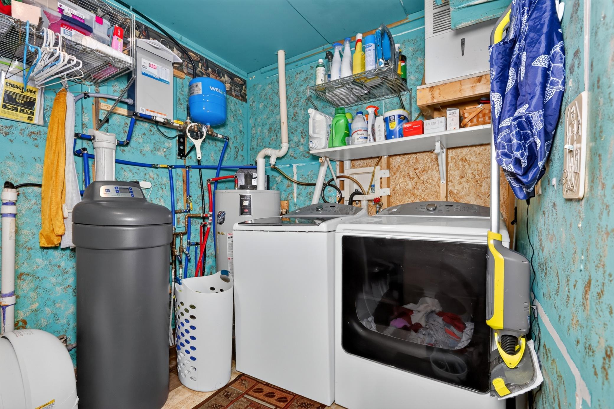 Utility laundry space.jpg