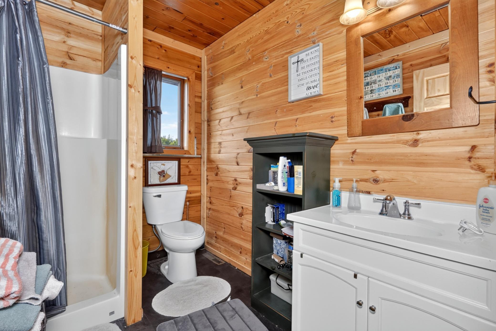 Guest bath.jpg