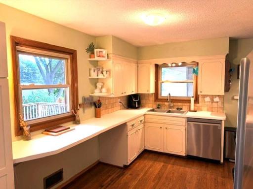 5457 Horizon Drive NE, Fridley, MN 55421