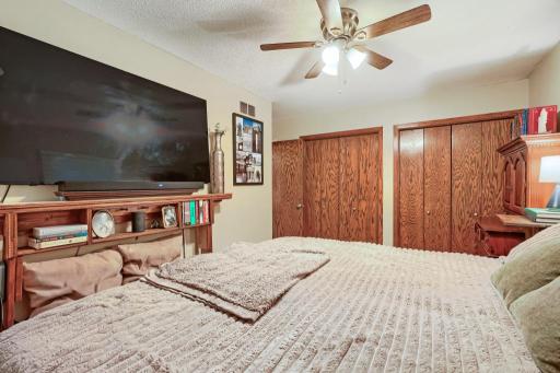 5457 Horizon Drive NE, Fridley, MN 55421