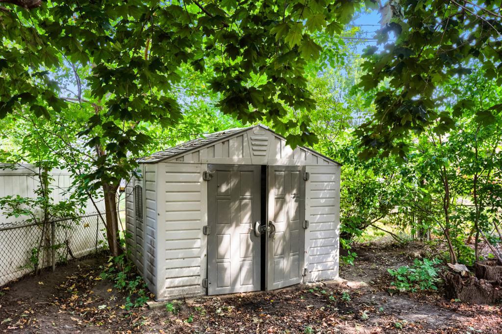 Shed