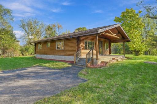 792 Holden Lane, Hudson, WI 54016
