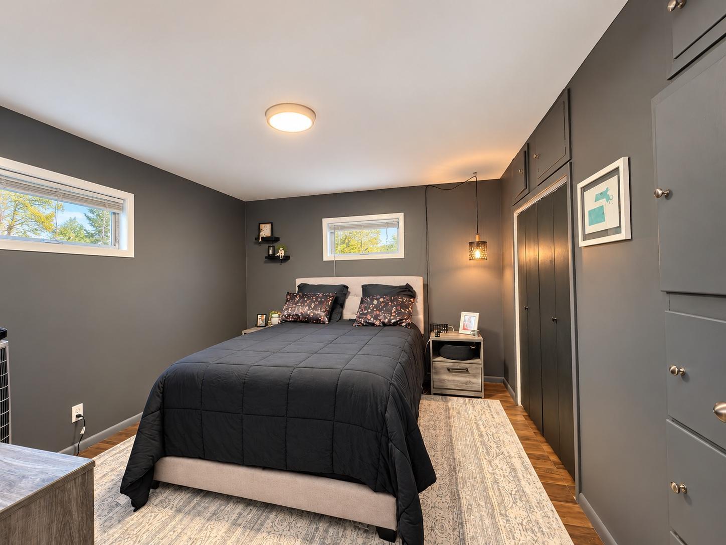 7 Bedroom 1.jpg