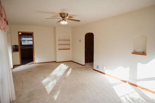 227 E 9th Street, Blue Earth, MN 56013