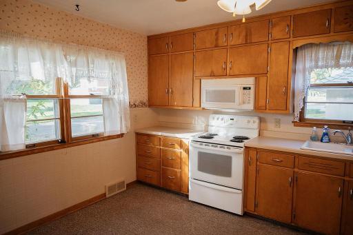 227 E 9th Street, Blue Earth, MN 56013