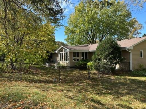 3301 Selkirk Drive, Burnsville, MN 55337