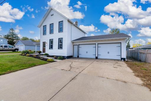 216 N Willow Street, Belle Plaine, MN 56011