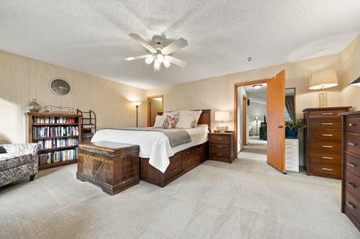 940 Douglas Court, Anoka, MN 55303