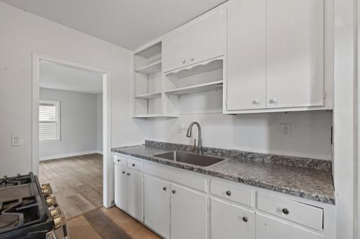 4822 Bryant Avenue N, Minneapolis, MN 55430