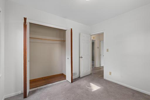 4822 Bryant Avenue N, Minneapolis, MN 55430