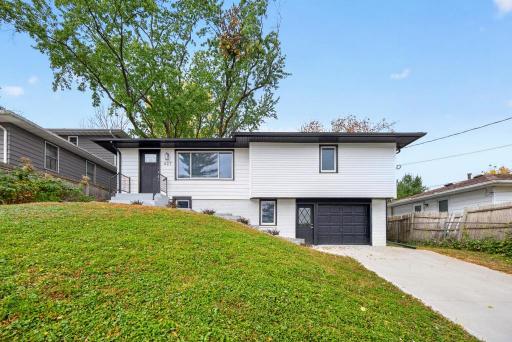 3 bed 2 bath home for sale 427 21st Ave SW Rochester MN 55902