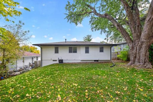 3 bed 2 bath home for sale 427 21st Ave SW Rochester MN 55902