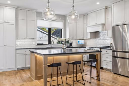 5047 Abbott Avenue S, Minneapolis, MN 55410