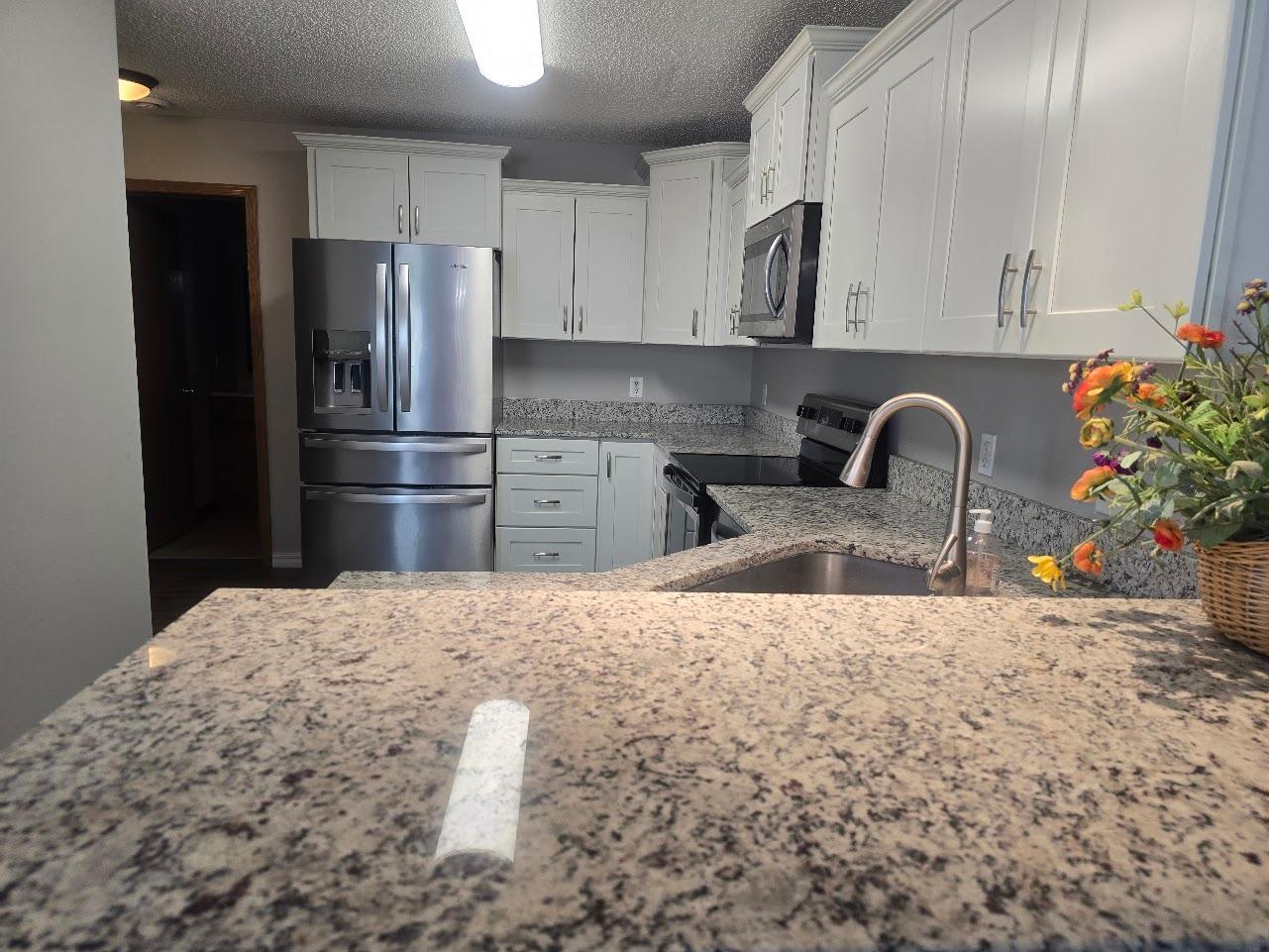 Kitchen12.jpg