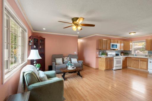 709 120th Avenue NE, Blaine, MN 55434