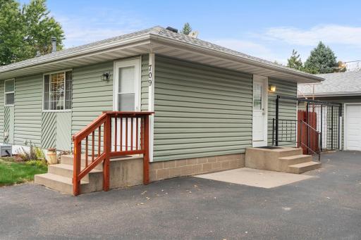 709 120th Avenue NE, Blaine, MN 55434