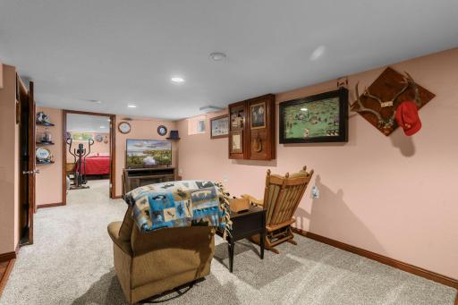 709 120th Avenue NE, Blaine, MN 55434