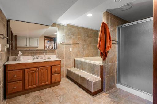 709 120th Avenue NE, Blaine, MN 55434