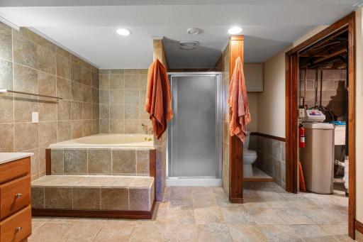 709 120th Avenue NE, Blaine, MN 55434