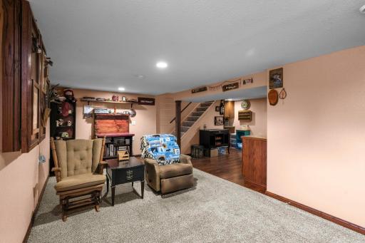 709 120th Avenue NE, Blaine, MN 55434