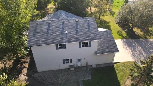 322 Oriole Avenue N, Thief River Falls, MN 56701