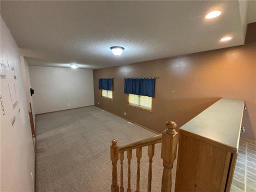 322 Oriole Avenue N, Thief River Falls, MN 56701