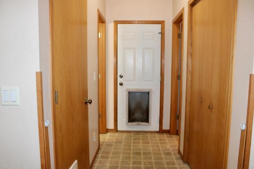 322 Oriole Avenue N, Thief River Falls, MN 56701