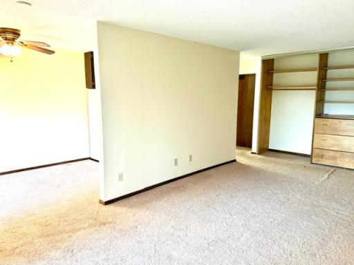4101 Parklawn Avenue, 331, Edina, MN 55435