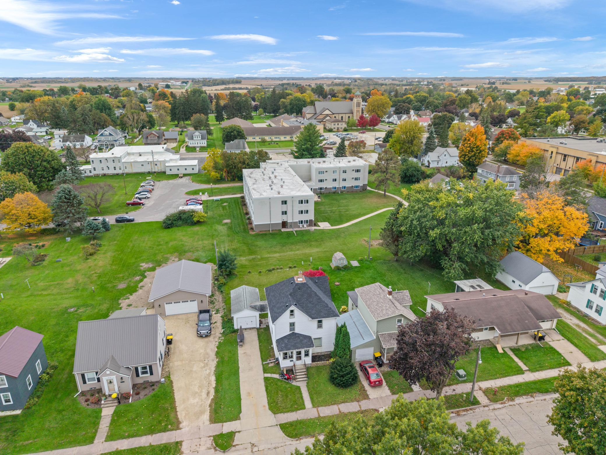 400 Grove St SE Calidonia (18).jpg