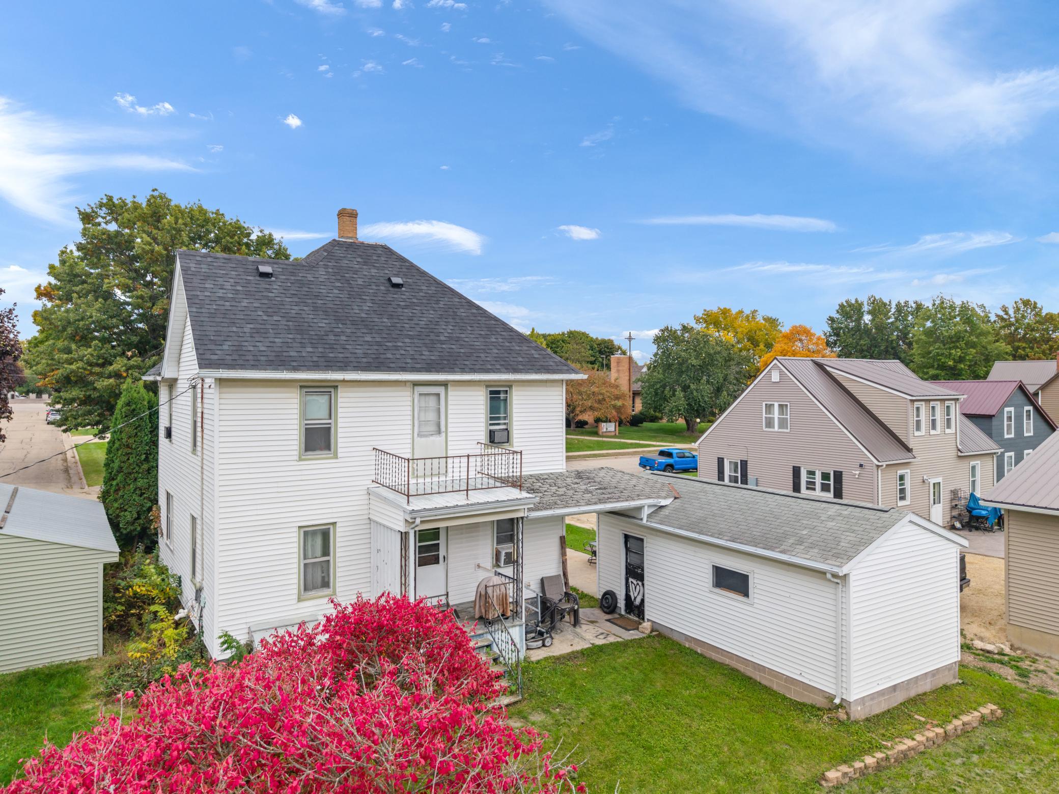 400 Grove St SE Calidonia (22).jpg