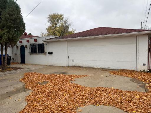 1502 Elm Street N, Fargo, ND 58102