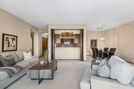 1235 Yale Place, 908, Minneapolis, MN 55403